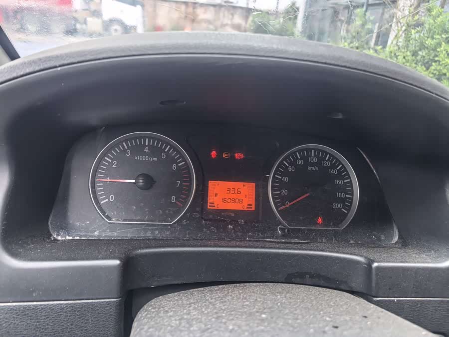 Forthing Lingzhi 2013 car image #13