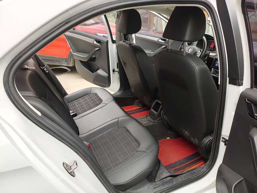 Jetta Jetta 2018 #13 Jetta Jetta 2018 car image #13