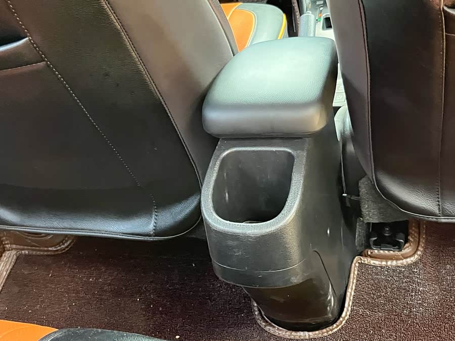 Toyota Yaris L Zhixiang 2019 immagine di auto #13