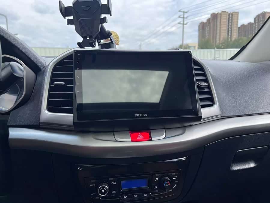 JAC 2015 imagem de carro #13