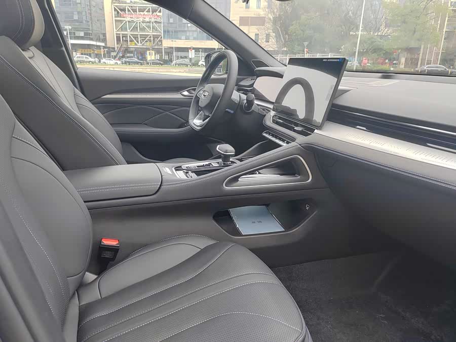 GEELY Preface 2025 изображение автомобиля #13