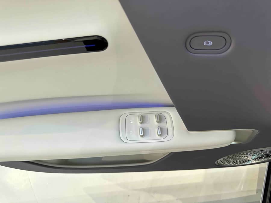 Avatr 06 2025 imagem de carro #13