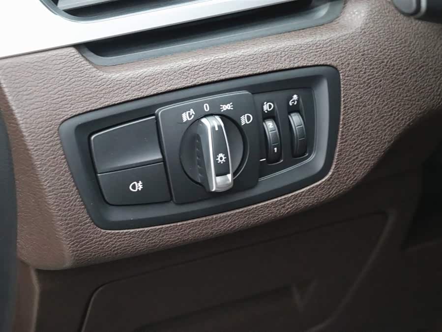 BMW X1 2023 immagine di auto #13