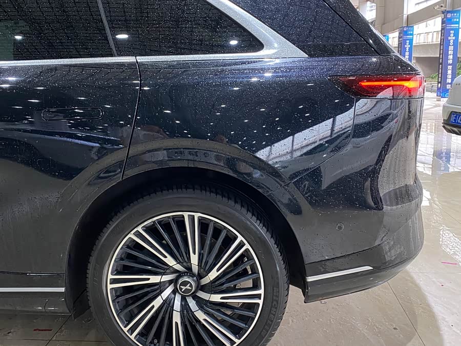 Xpeng G9 2023 immagine di auto #13