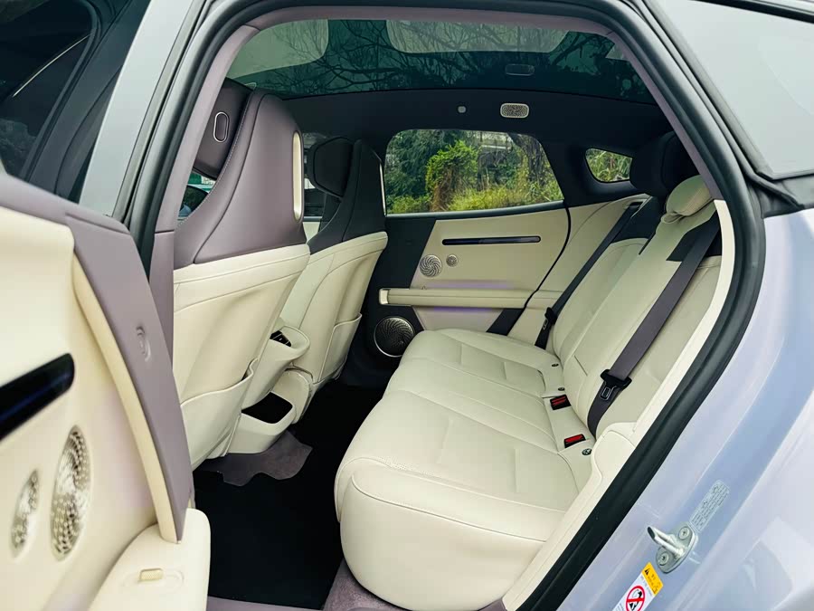 Avatr 06 2025 imagem de carro #13