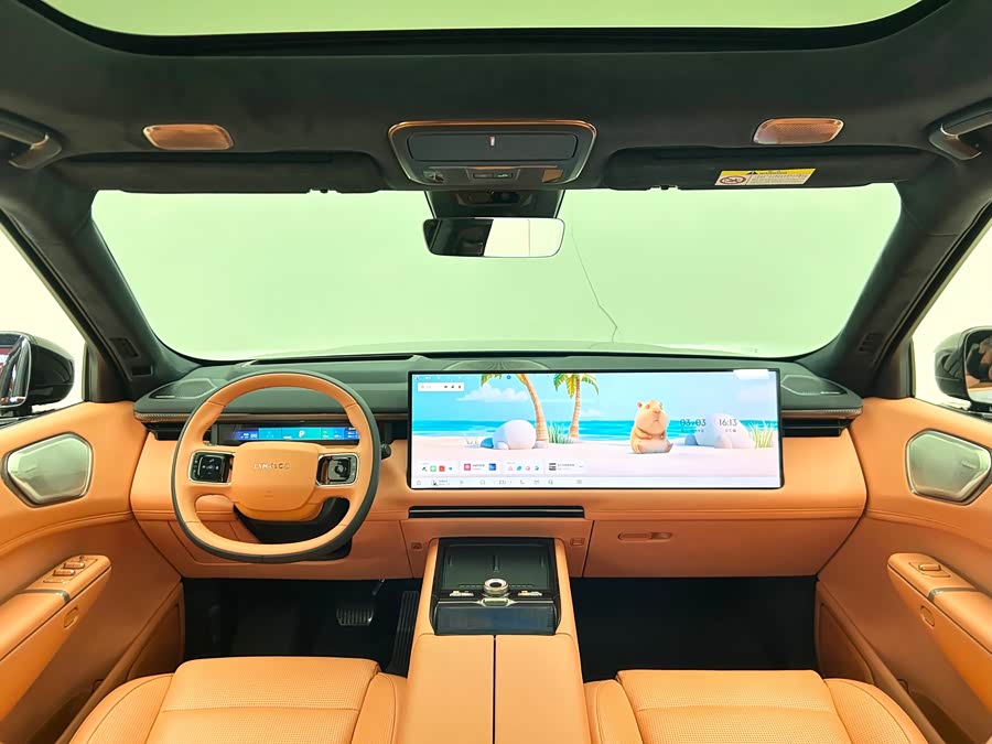 Lynk & Co 900 2025 car image #13