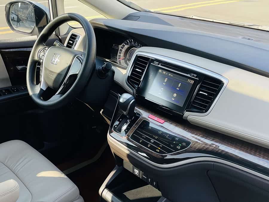 Honda ODYSSEY 2018 car image #13