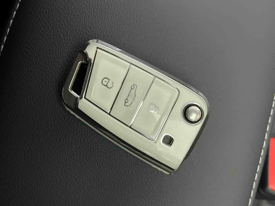 Volkswagen Tiguan L 2019 #13 Volkswagen Tiguan L 2019 car image #13
