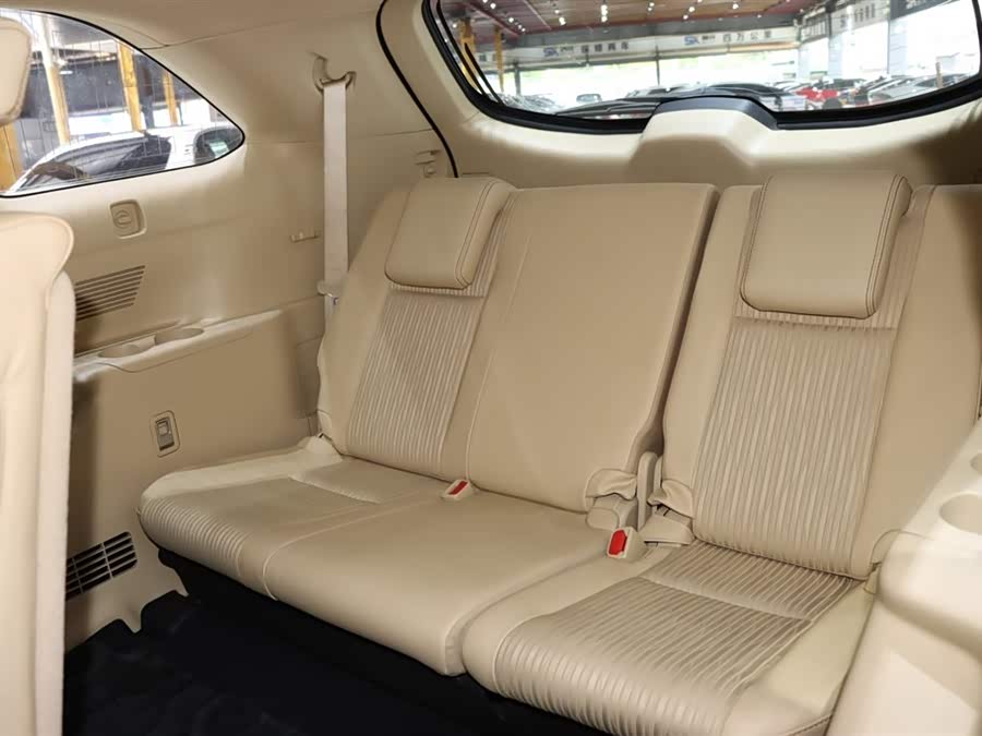 Toyota Highlander 2021 car image #13