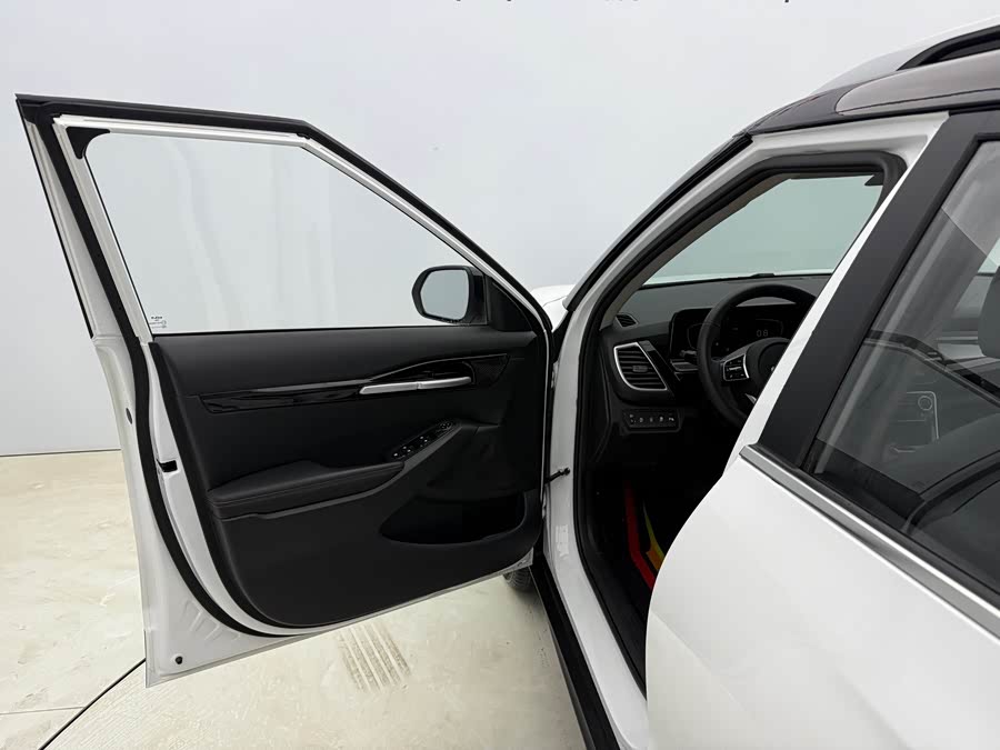 Kia Seltos 2023 imagen de coche #13