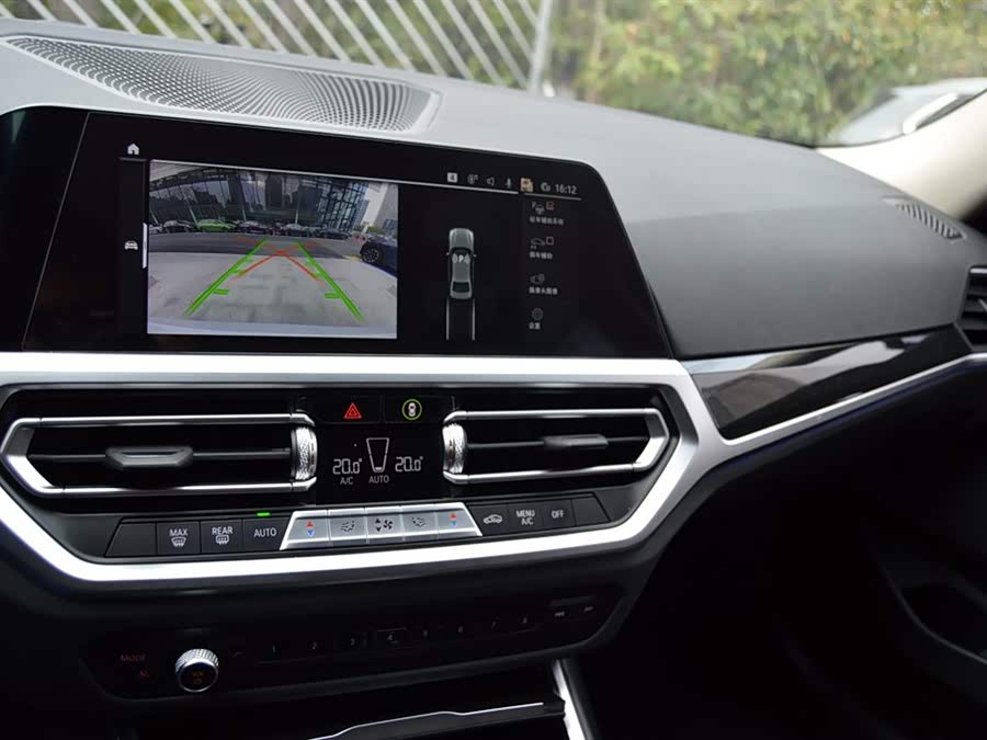 BMW 3 Series 2022 car image #13