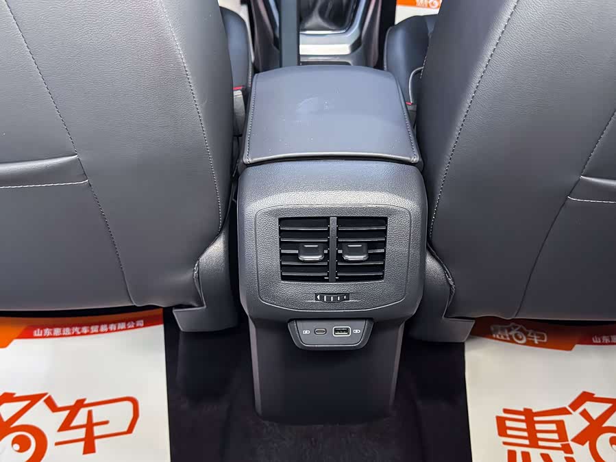 Volkswagen T-Cross 2024 car image #13