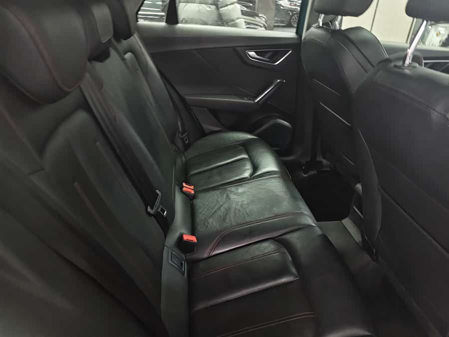 Audi Q2L 2022 imagen de coche #13