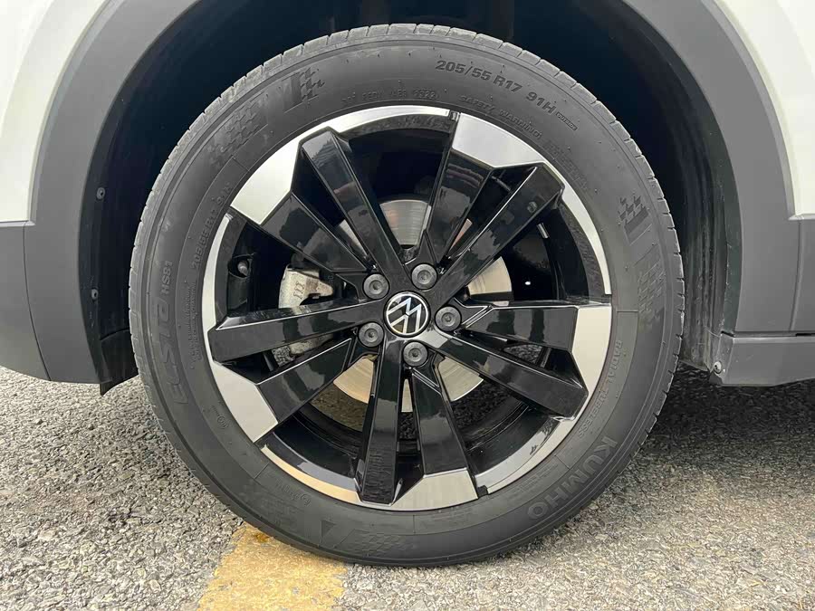 Volkswagen Tacqua 2022 car image #13