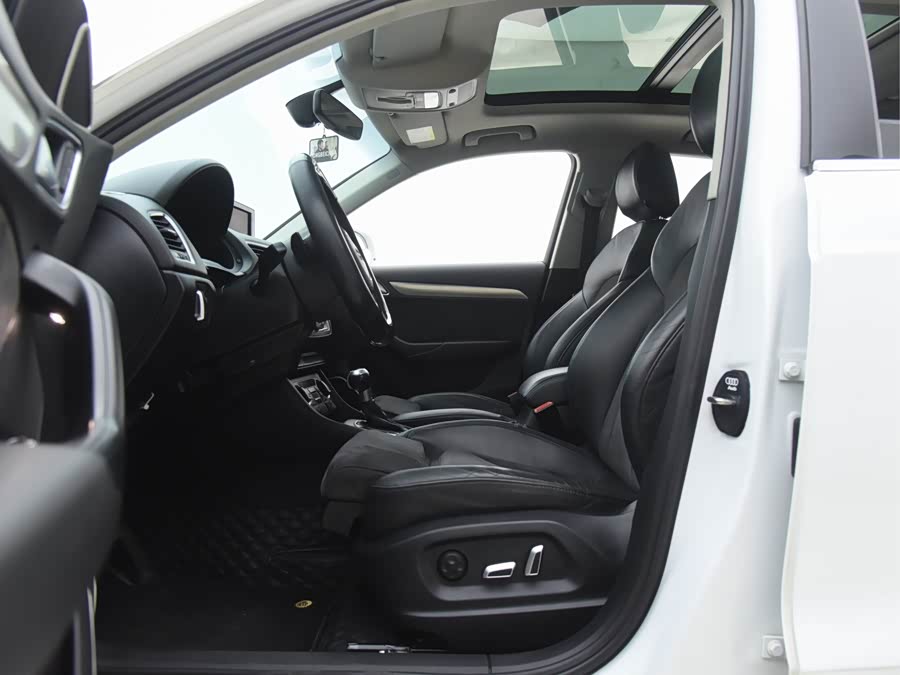 Audi Q3 2018 #13 Audi Q3 2018 car image #13