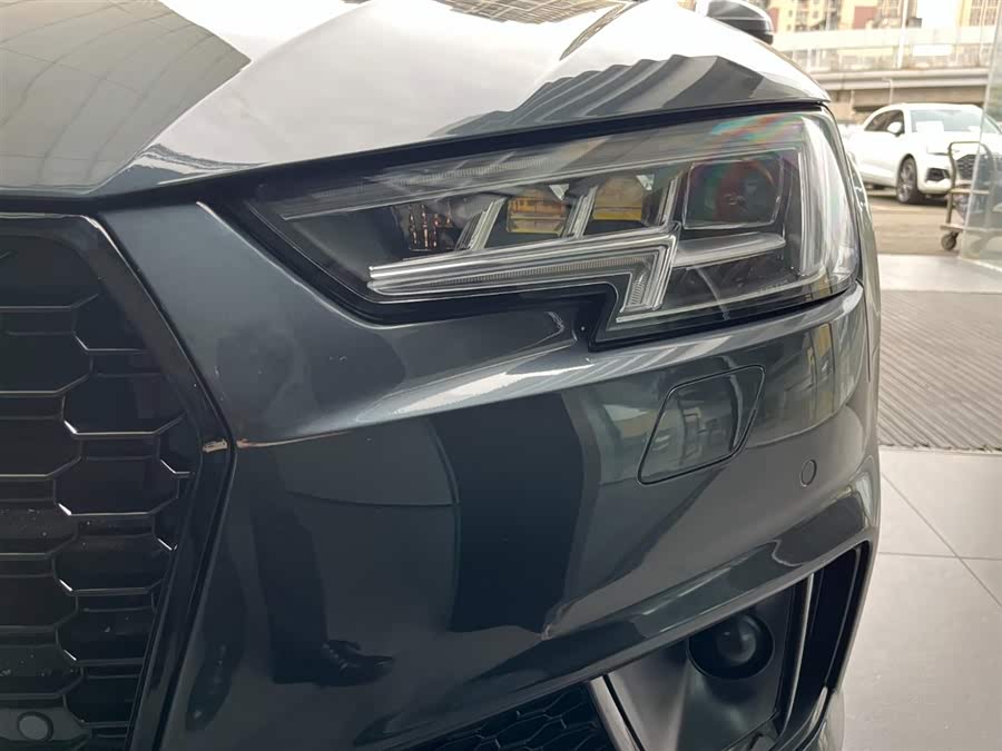 Audi S4 2019 immagine di auto #13