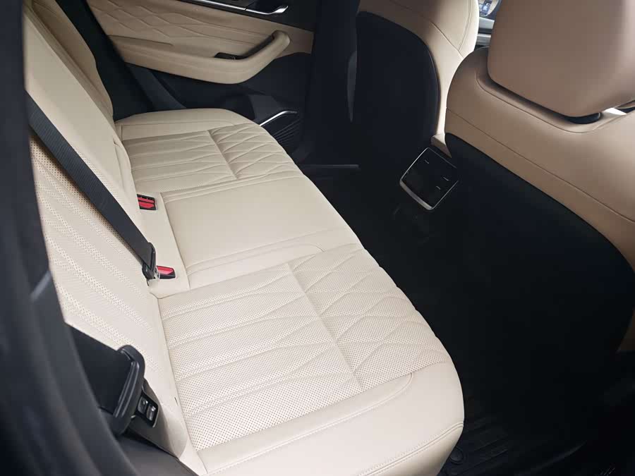 GEELY Monjaro 2025 car image #13