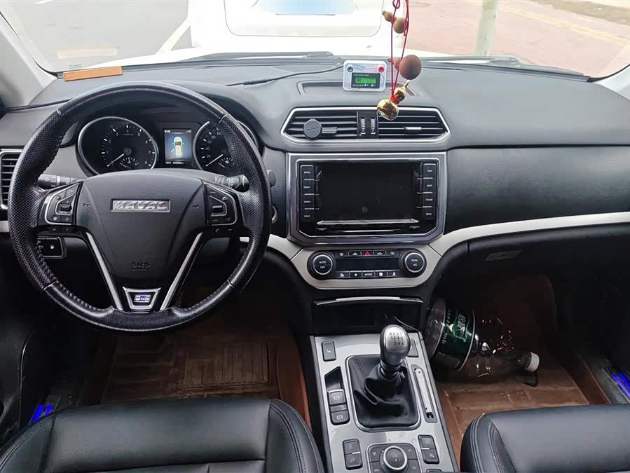 Haval H6 Coupe 2015 изображение автомобиля #13