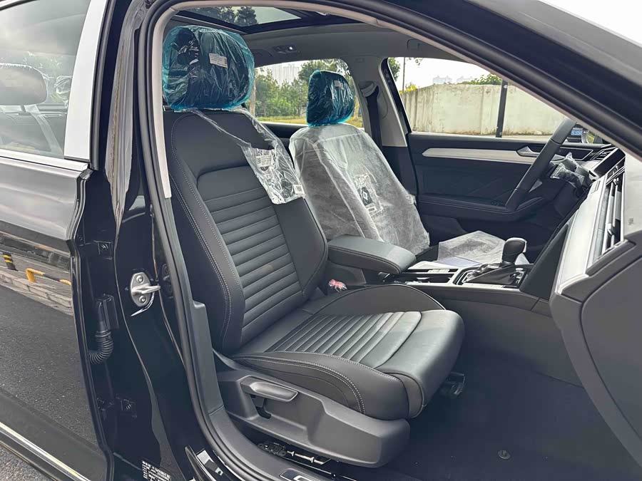 Volkswagen Magotan 2026 car image #13