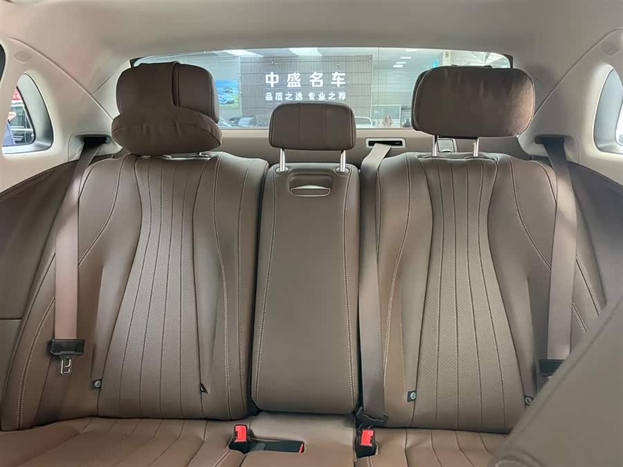 Mercedes-Benz E Class 2023 car image #13