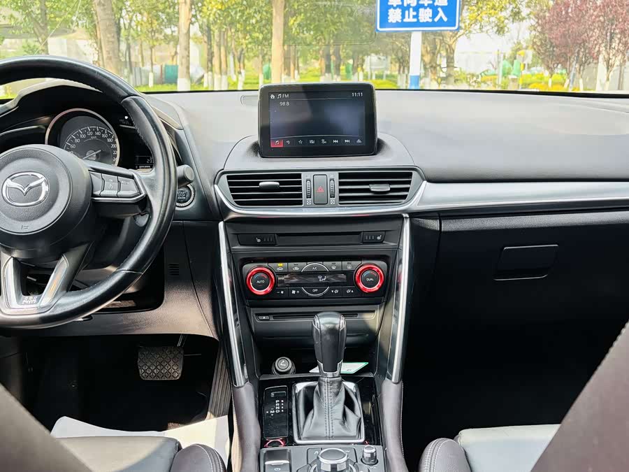 Mazda CX-4 2019 immagine di auto #13