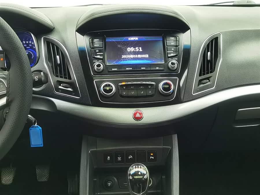 JAC 2015 imagem de carro #13