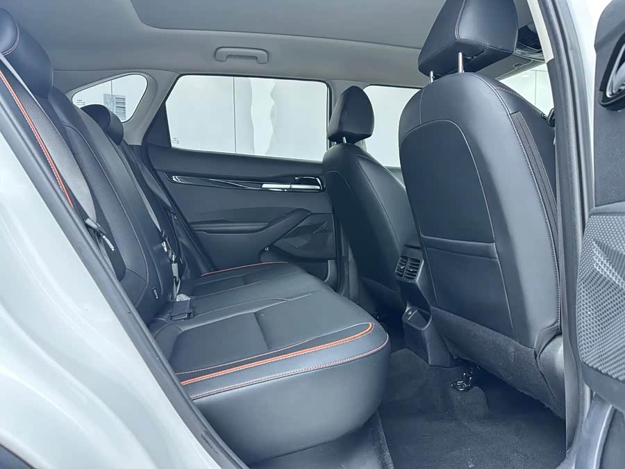 Kia Seltos 2023 imagen de coche #13