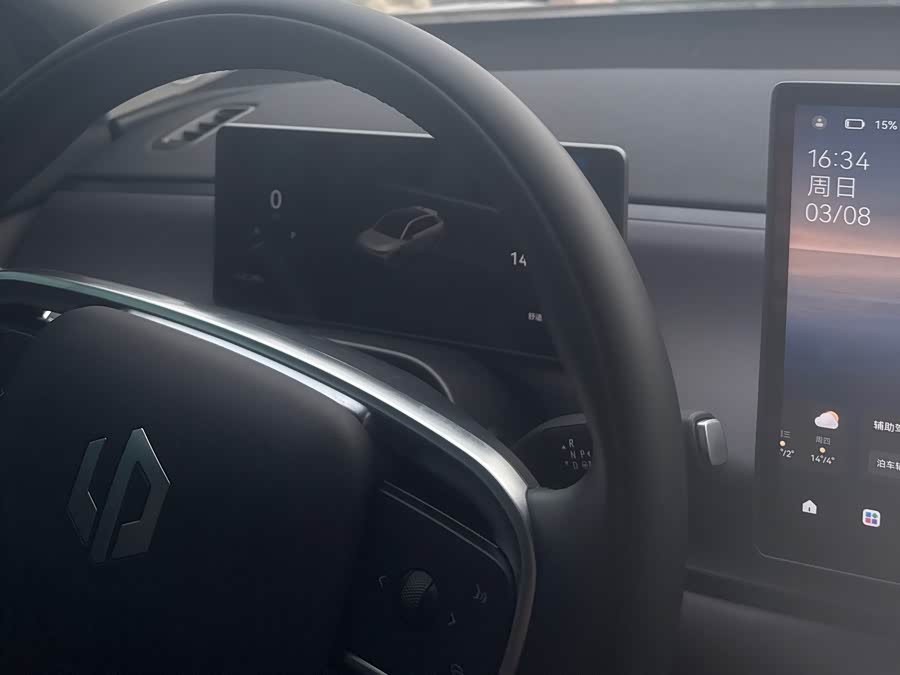 零跑汽车 零跑C10 2025 汽车图片 #13