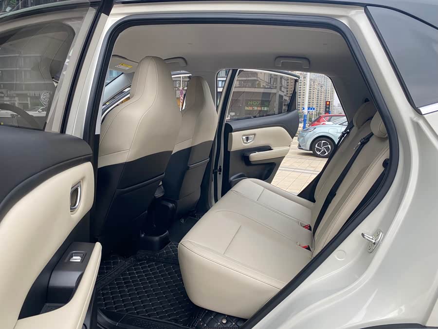 Wuling Binguo PLUS 2024 immagine di auto #13