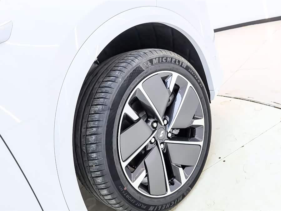 理想汽车 理想L7 2025 汽车图片 #13