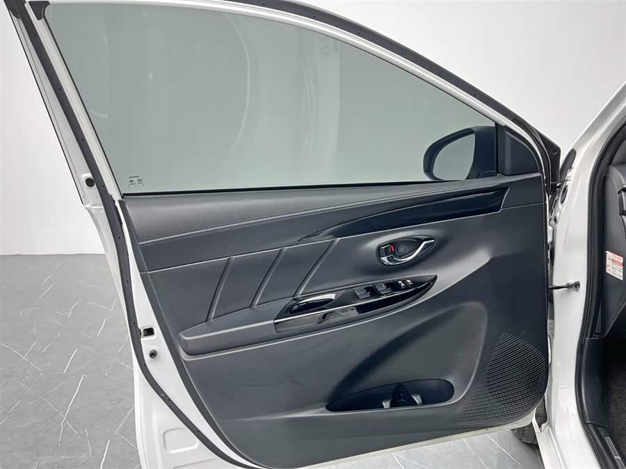 Toyota Yaris L Zhixiang 2022 immagine di auto #13