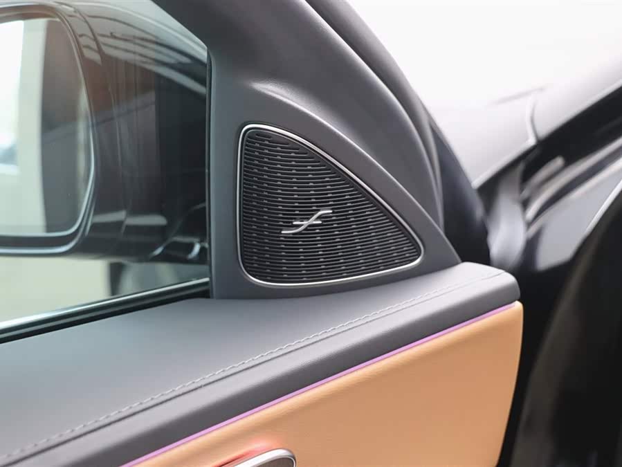 Mercedes-Benz E Class 2025 car image #13