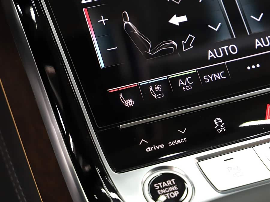 Audi A8 2022 imagen de coche #13