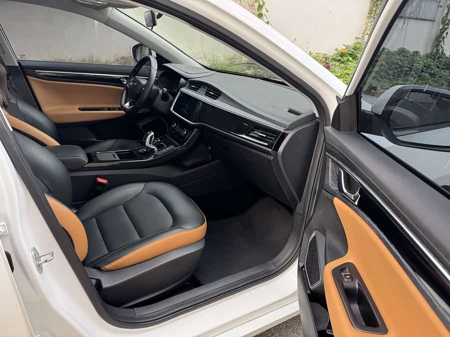 GEELY Emgrand GL 2020 car image #13
