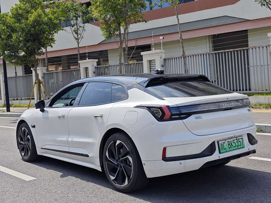 极氪 极氪001 2022 汽车图片 #13