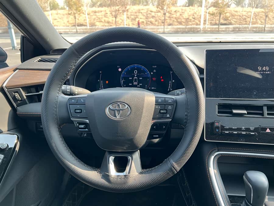 Toyota Avalon 2024 car image #13