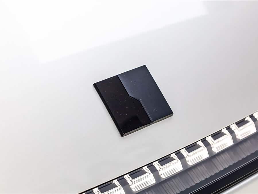 Lynk & Co 08 EM-P 2024 car image #13
