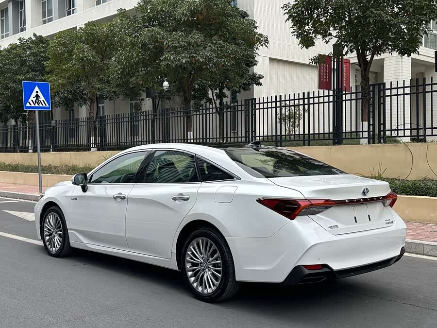 Toyota Avalon 2022 #13 Toyota Avalon 2022 car image #13