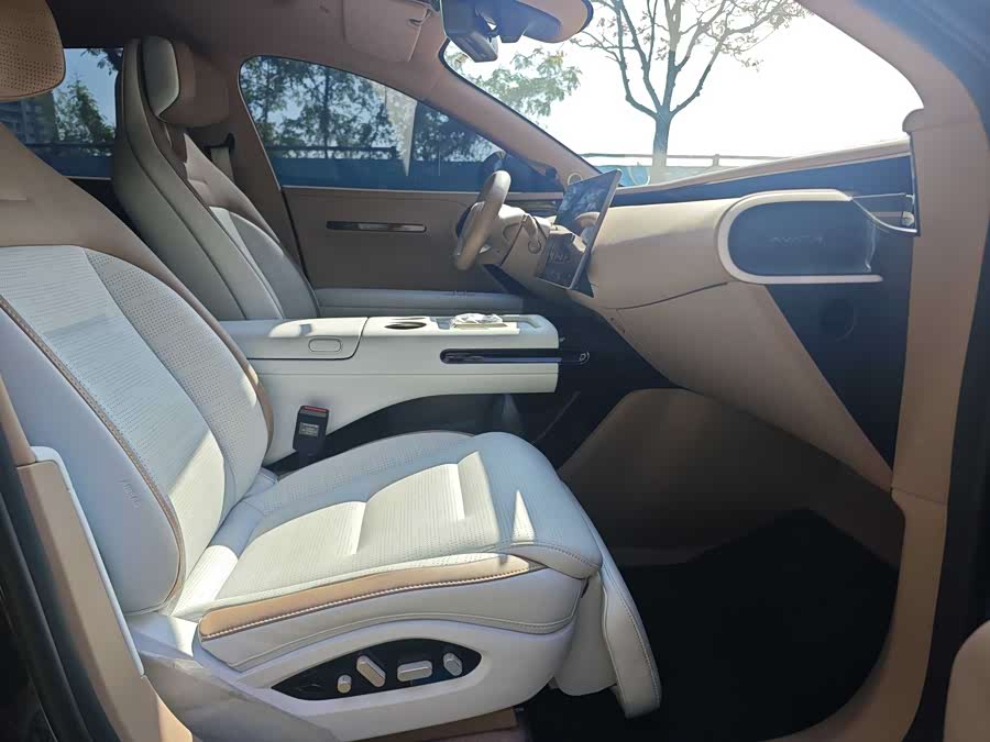 Avatr 07 2025 imagem de carro #13