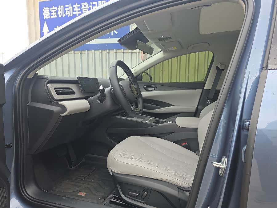 BYD Seal 06 DM-i 2025 car image #13