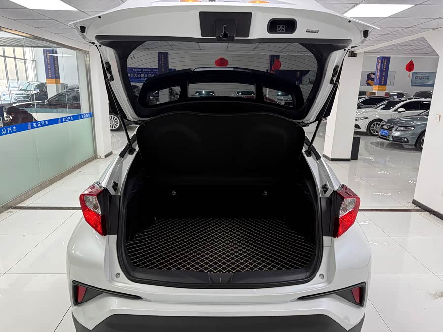 Toyota Izoa 2022 car image #13