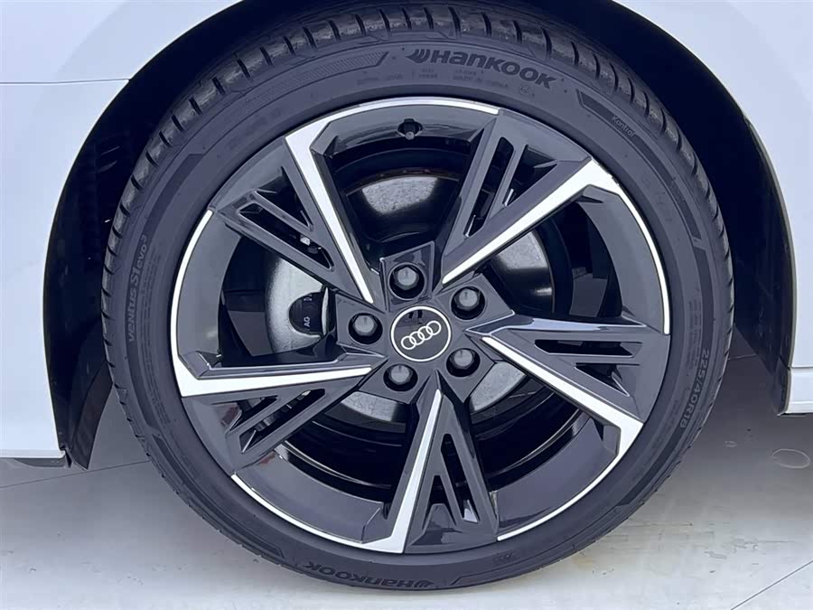 Audi A3 2024 car image #13