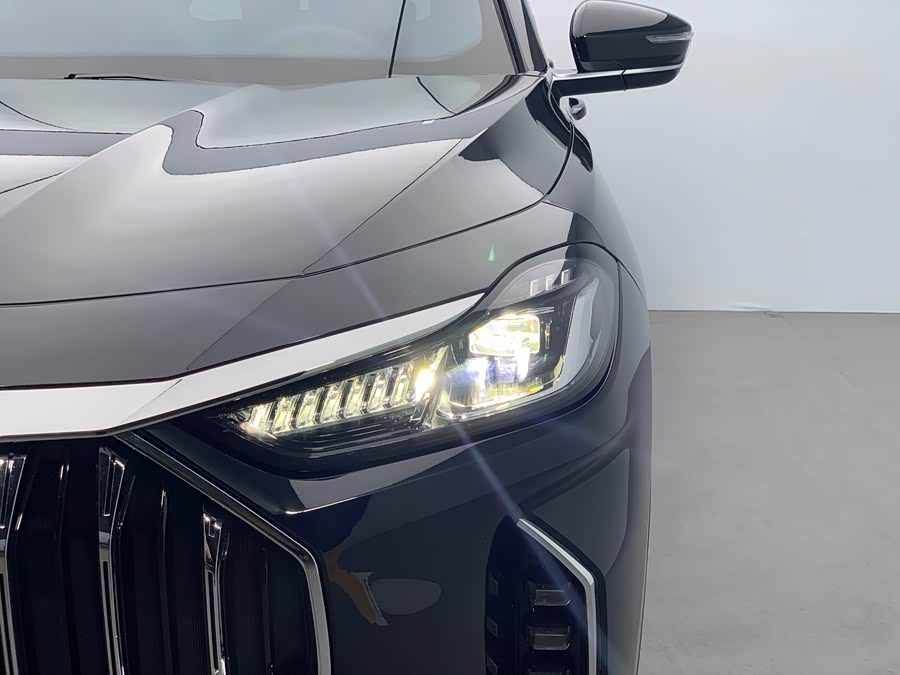 Jetour X70 PLUS 2025 car image #13