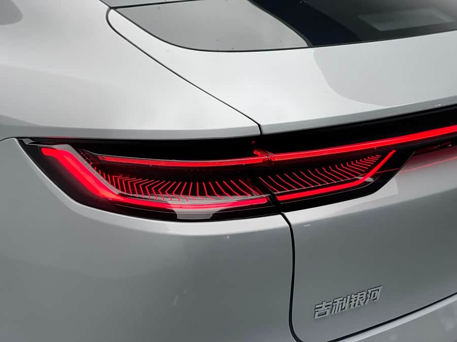 GEELY 2024 car image #13