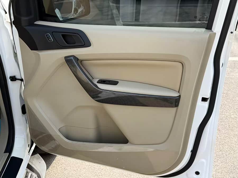 Ford Everest 2016 image de voiture #13