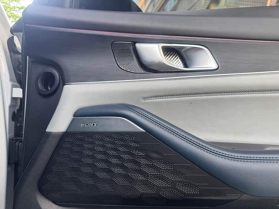 Changan UNI-K iDD 2022 immagine di auto #13