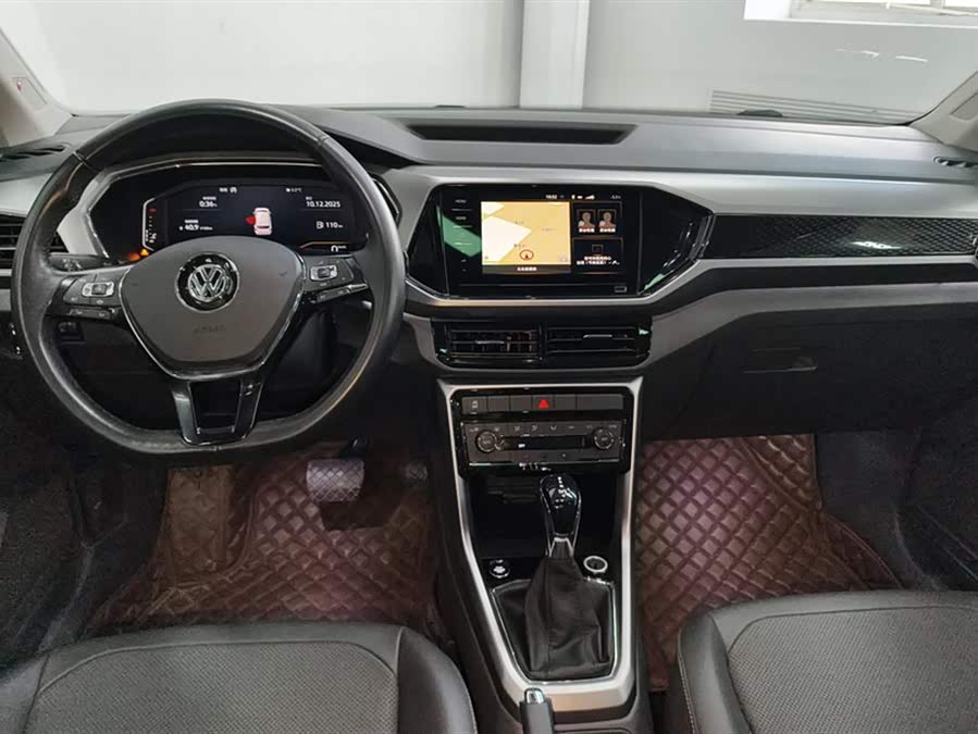 Volkswagen T-Cross 2020 car image #13