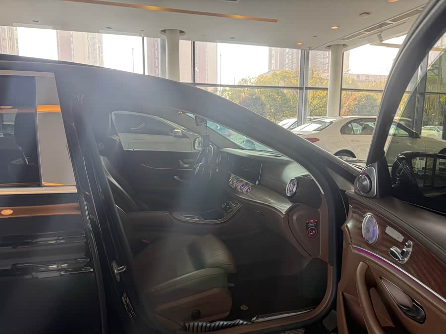 Mercedes-Benz E Class 2022 car image #13