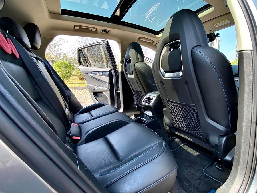 Lynk & Co 01 EM-P 2019 car image #13