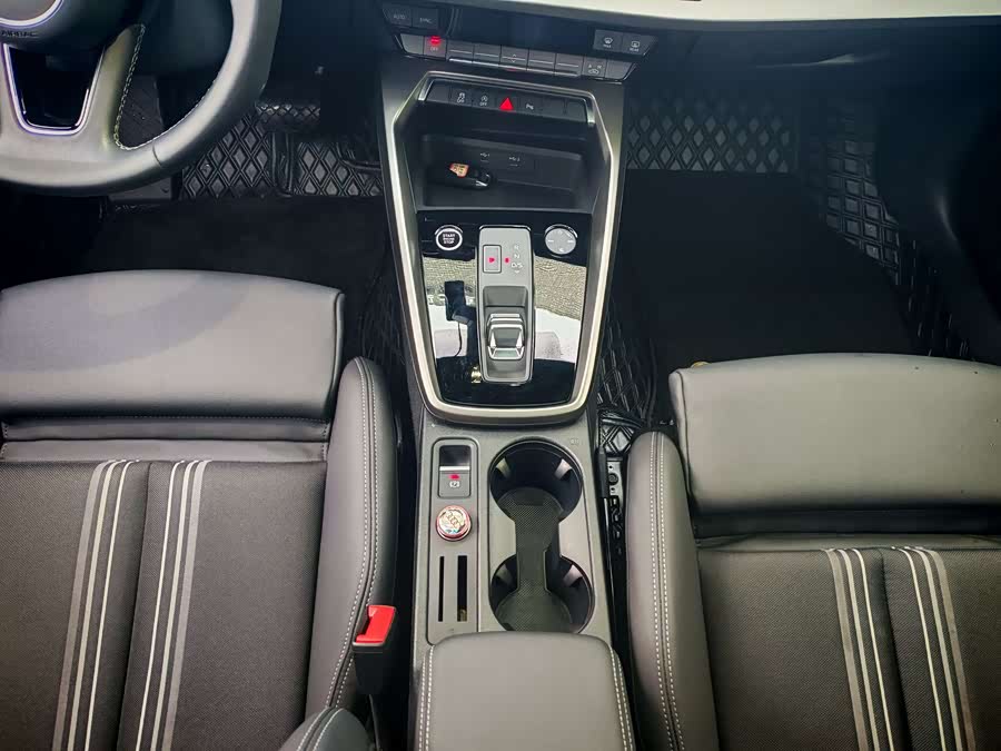 Audi A3 2023 car image #13